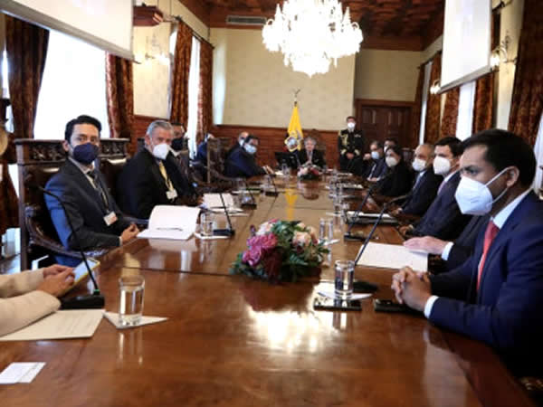 Guillermo Lasso se reunió con el sector minero