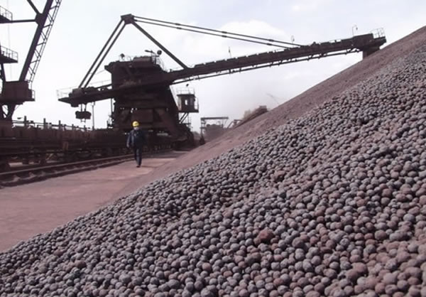 Colombia estima que batirá récord de producción de Carbón el año 2015