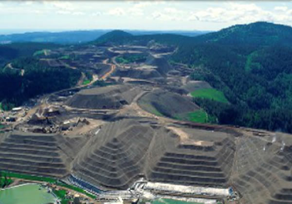 En una visita a Santiago de Chile, el ministro Coordinador de Sectores Estratégicos de Ecuador, Rafael Poveda, señaló que su país espera convertirse en un gran actor dentro de la minería mundial.