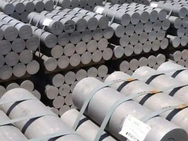 Aluminio toca máximo 10 años tras reportes de golpe en Guinea, cobre cae