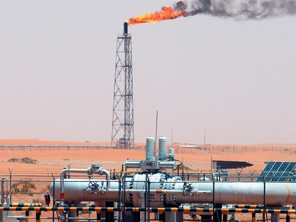 Las exportaciones de crudo saudí saltan a su nivel más alto desde abril de 2020
